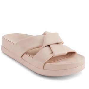 🌸PURE DONNA KARAN🌸 Berke Crisscross Platform Sandal Size: 6.5